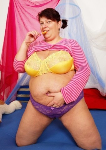 Welke geile man wil met mij komen spelen