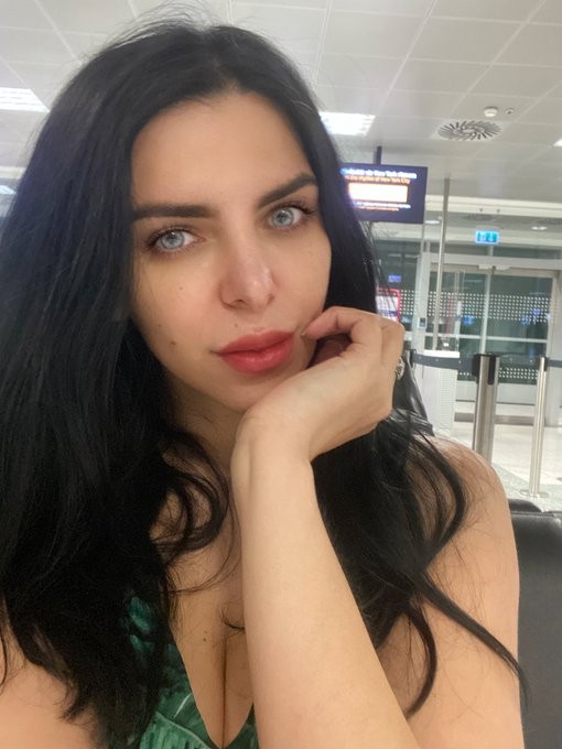 Ontspannende massage door Kira – zacht en professioneel.