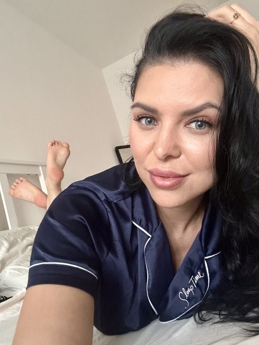 Ontspannende massage door Kira – zacht en professioneel.