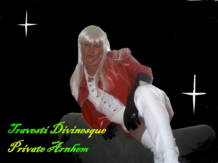 DIVINESQUE