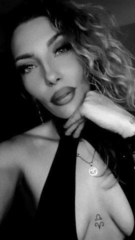 Op zoek naar een pornloving stoere geile vrouw?