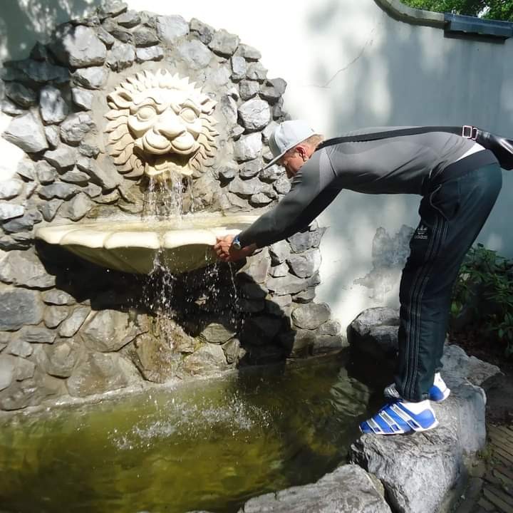 Den Haag playboy 33 jaar 190h