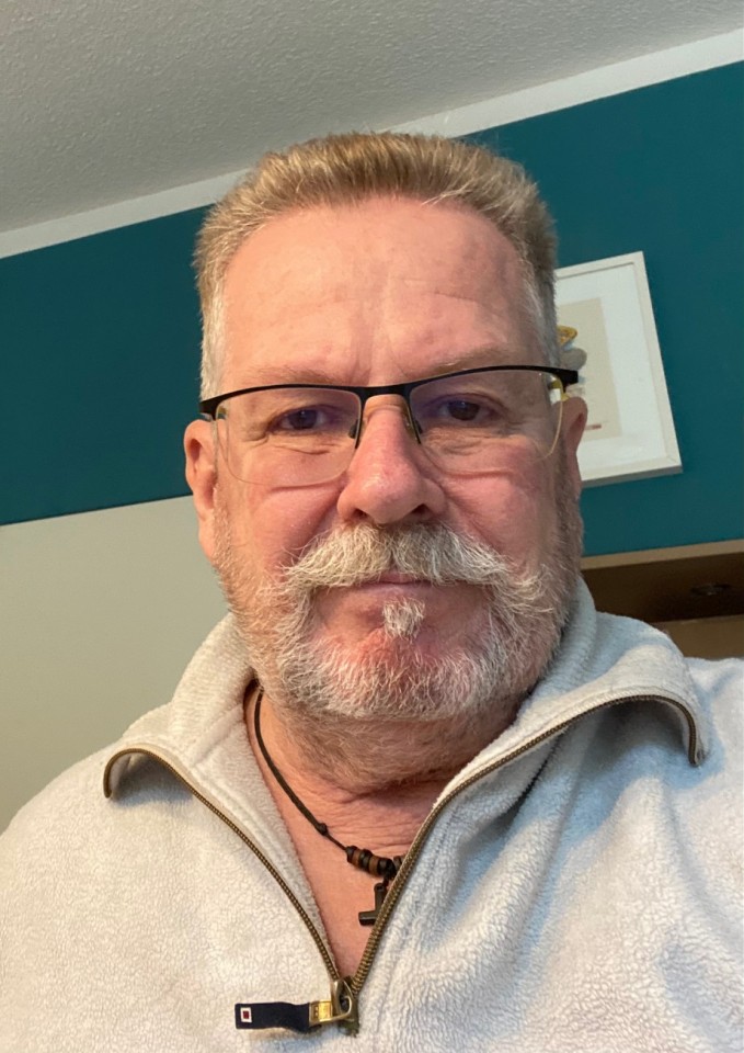 Ongegeneerde vrouw gezocht