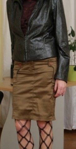 Ik ben een ietwat strenge vrouw die dolgraag een beetje de dienst uitm