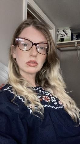 Blonde, slanke mama zoekt een warme en zorgzame man!
