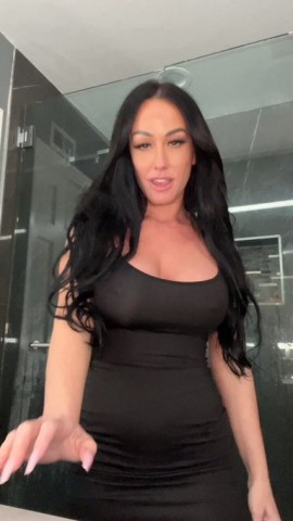 Professionele escortdame Jennifer  writes