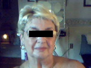 heb je zin in een geile oma? kom dan lekker langs