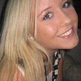 Leuke eigenwijze meid, vind het leuk om te flirten en chatten dus leuk
