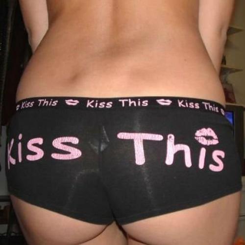 Een hard studerende dame die nodig toe is aan gezonde en gezellige aan