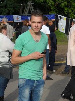 26 jarige zuid hollandse kerel zoekt sex met kerel