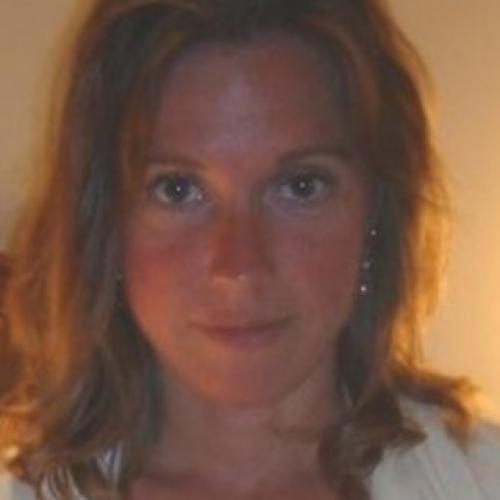 spontane, lieve, soms ondeugende en tikkeltje eigenwijze vrouw