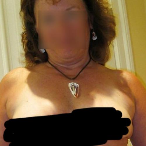ben een wat vollere vrouw, wie wil me neuken?