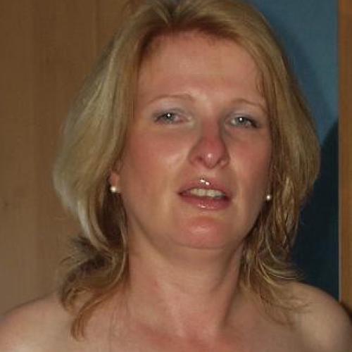 welke hete man wil er eens lekker geil met mij komen seksdaten