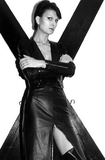 ben een echte kinky Bitch,, zoek nog een onderdanig mannetje!!