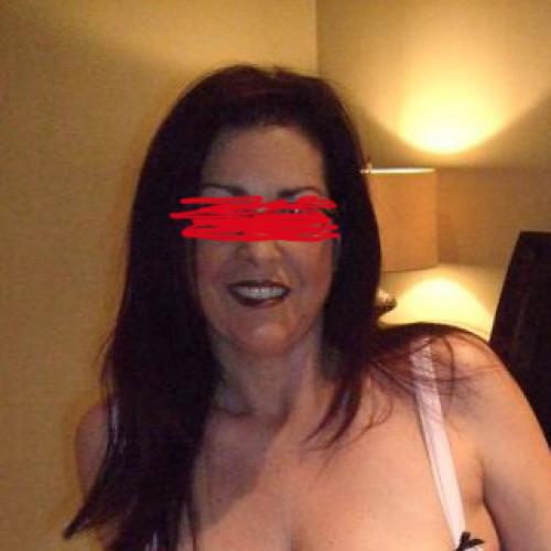 welke hete man wil er eens lekker geil met mij komen seksdaten     ???