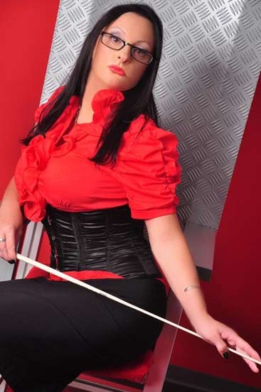 ben een ervaren sexy meesteres en zoek nog een prive lust slaafje ..!!