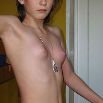 Bella (18)            .