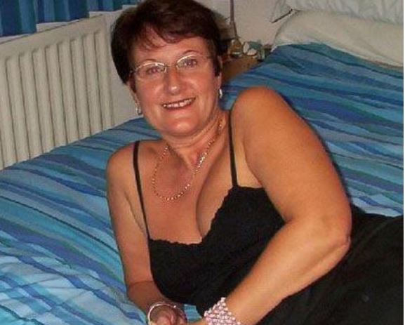 stel zoekt bi-mannen en/of bi-vrouwen      .