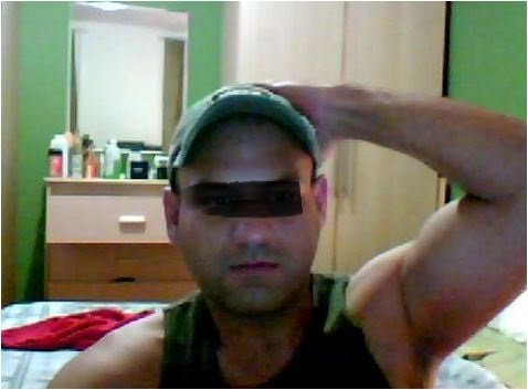 Altijd in voor en geile chat, al of niet met webcam.                  