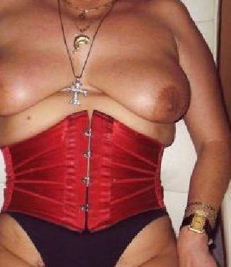 Op zoek naar een echte ondeugende afspraak?                           