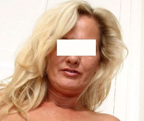 Dorris zoekt een nieuwe geile ervaring                               .