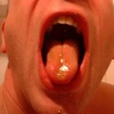 STRONTSLAAF ZOEKT VIEZE SMERIGE VERNEDERING