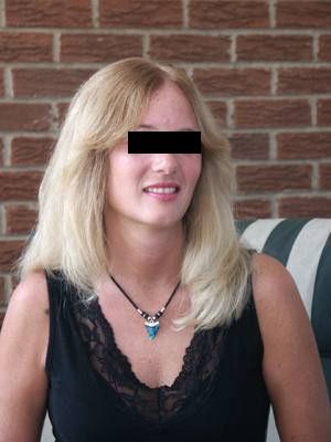 blonde milf van 40 zoekt erotische contacten