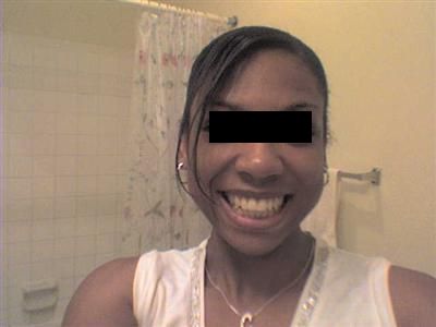 slanke donkere meid van 26 zoekt regelmatige sexdates
