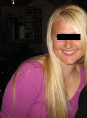 leuke blonde meid van 20 zoekt een hete sex-date