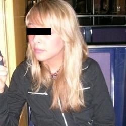 sexy meid van 19 jaar zoekt regelmatig een hete date
