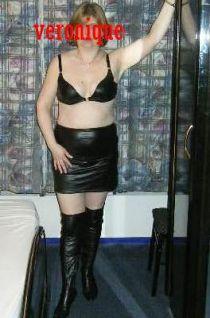 Sex slaaf gezocht die niet bang is voor een beetje vernedering!