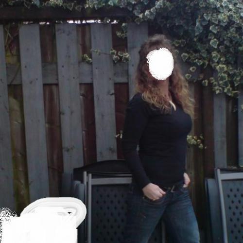 lekkere milf van 48 met een sextekort thuis