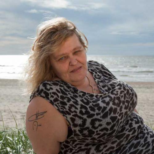 ik ben een rijpe gezette vrouw van 49 jaar en ik zoek een knuffelbeer 
